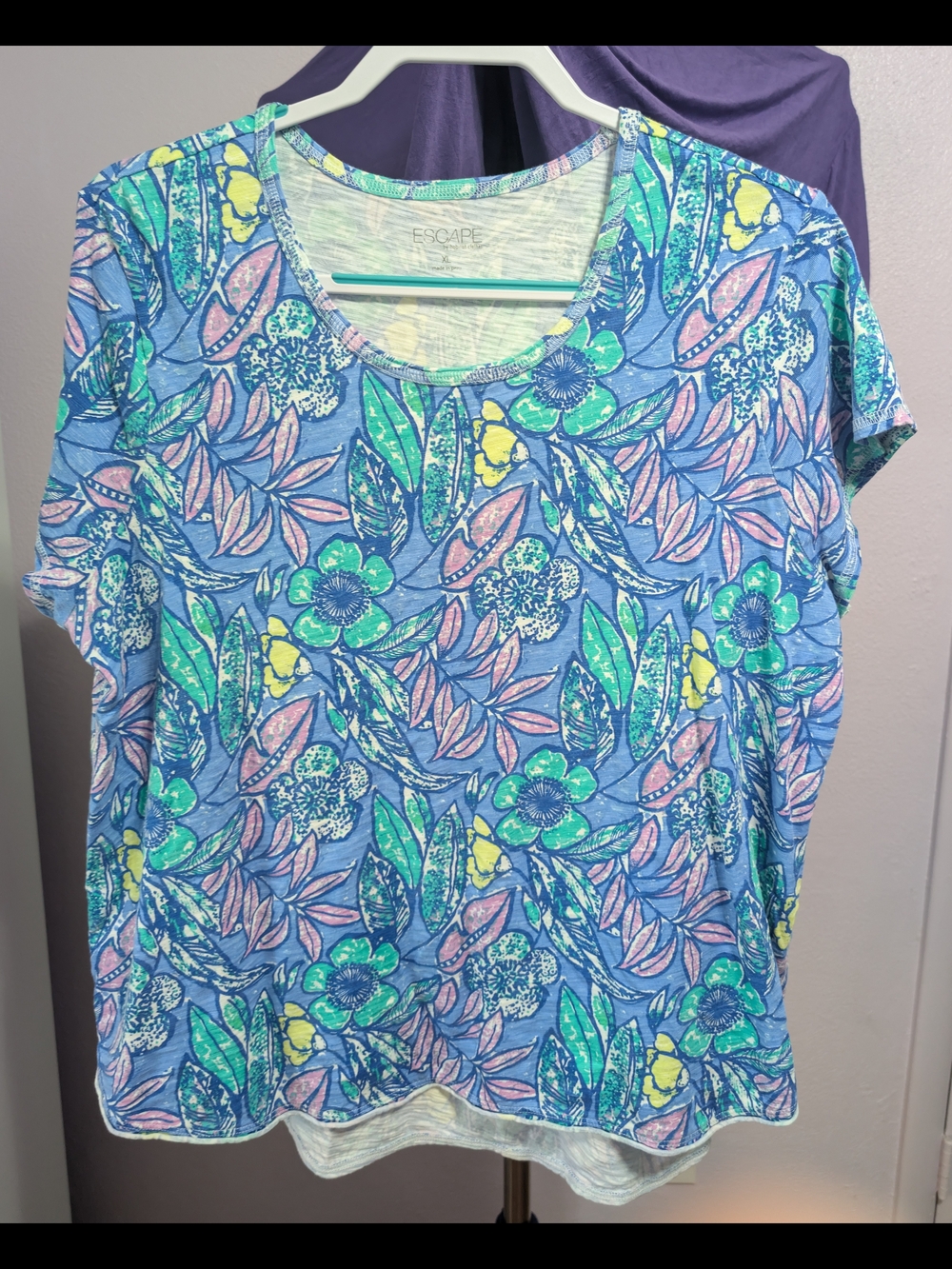 Escape Blue Floral Short Sleeve Tee